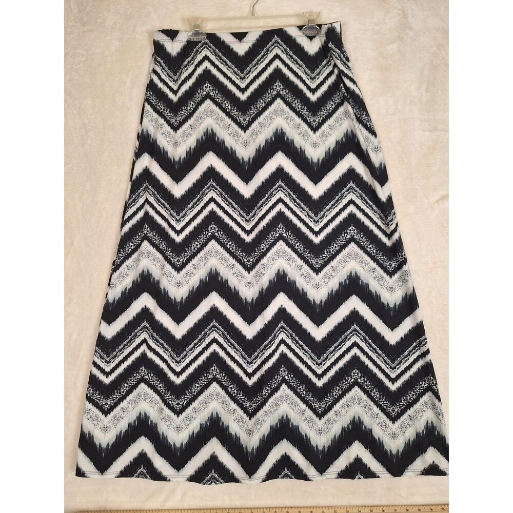 Womens XL 1X  Maxi Skirt Black White Chevron Stretch Elastic Waist USA 34" Waist